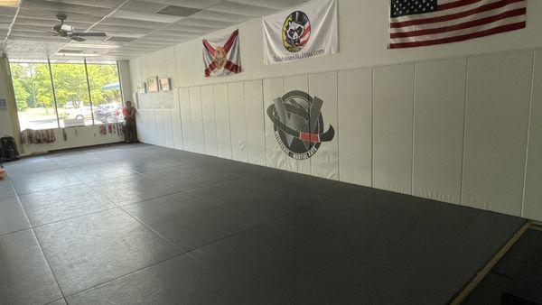 2711 Killarney way
Clean facility!