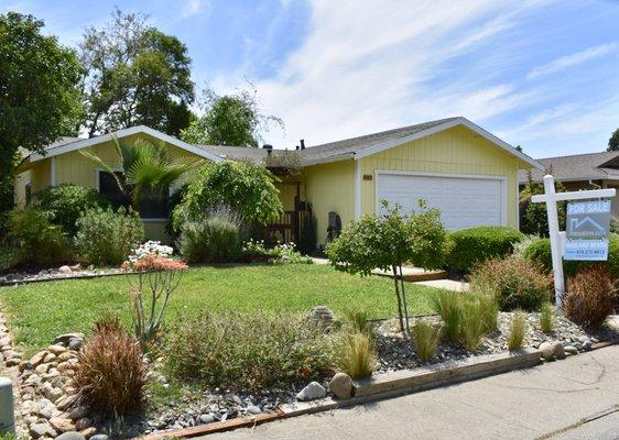 This is a photo of my first listing in the Rosemont area.