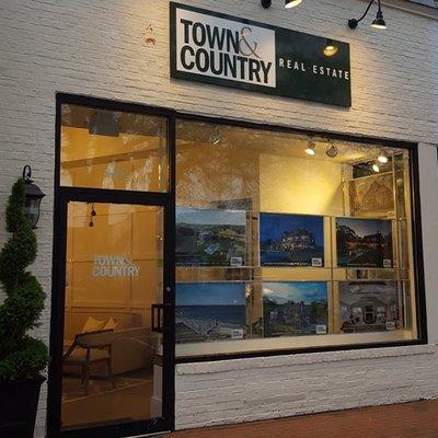 Town & Country Real Estate's East Hampton Office