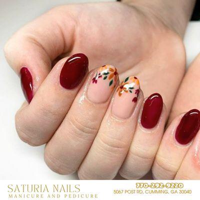 Saturia Nails