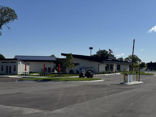 Beautiful welcome center & pool