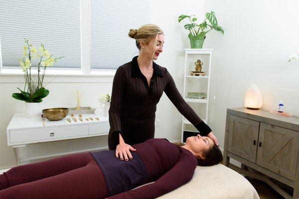 Nervous system rebalancing, sound medicine and massage therapy with Amanda Snow.