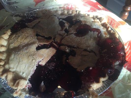 Blackberries, sugar, flavoring, clear jel