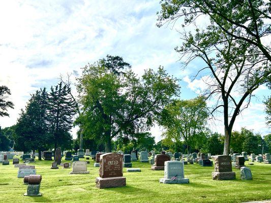 Woodlawn Cemetery