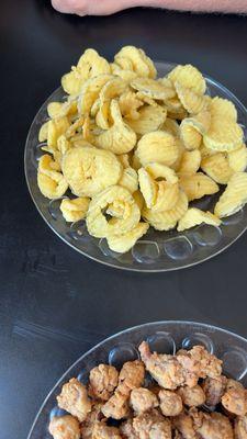 Loose Ends Bar and Grill