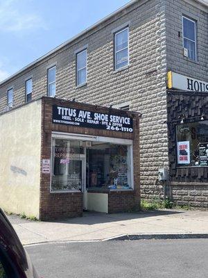 Titus Ave Shoe Serv