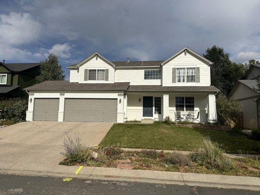 E Hernandez Painting