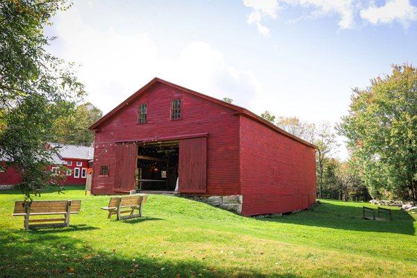 1830 Wedding Barn