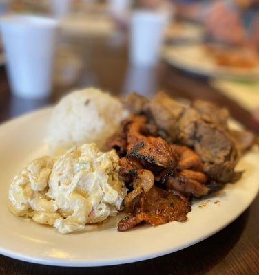 Da Luau Hawaiian Grill