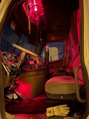 Maricela's Truck Accessories