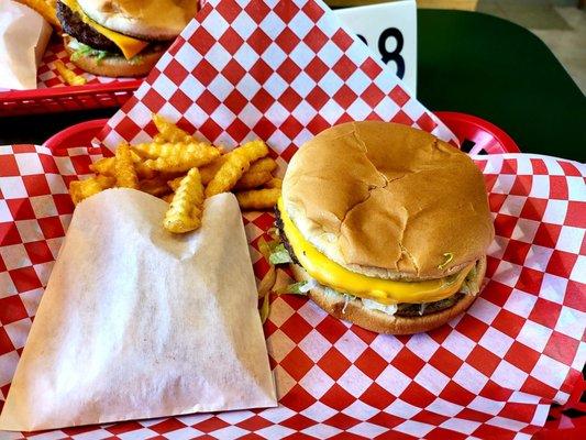 Cheeseburger Combo