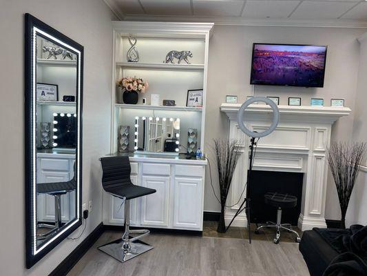 Black Crystal Lash Studio