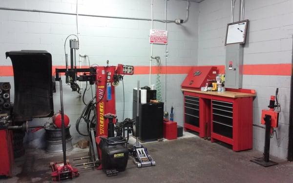 National & International Tires