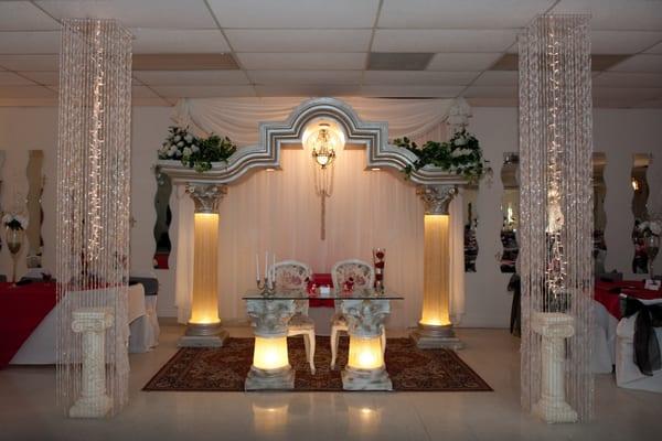 Le Chateau Banquet Hall & Boutique