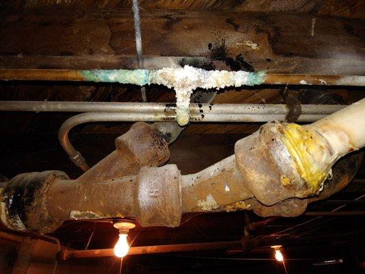 Bad pipes found in crawl spaces during home inspections