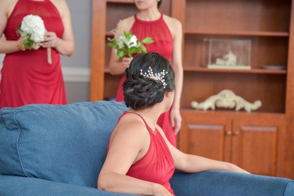 Bridesmaid's hair