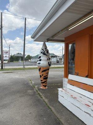 Love their tiger cone!