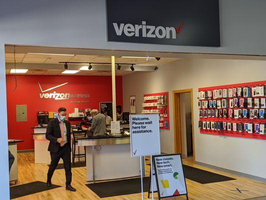 Verizon Authorized Retailer