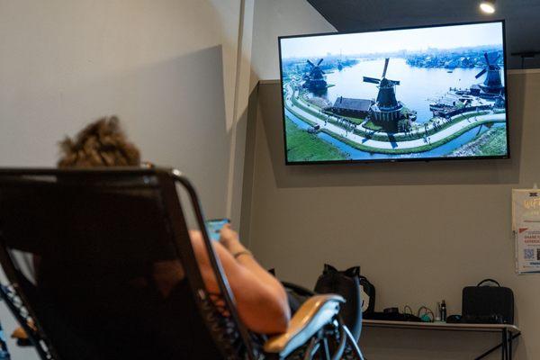 NormaTec Compression Lounge