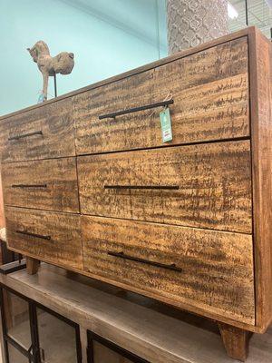 Nadeau - Furniture with a Soul