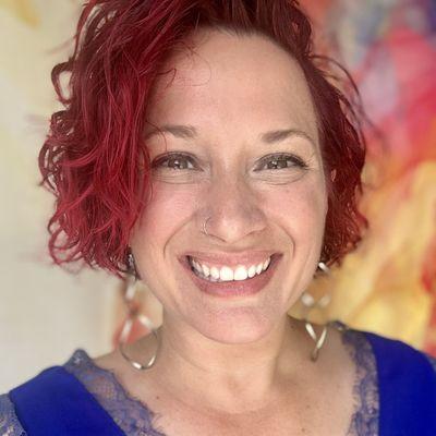 Daniela Stevens, trauma-informed certified Sex & Intimacy Coach. Looking for a sexologist, tantric teacher, sex therapist? Let's talk.