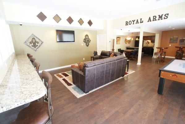 Royal Arms Apartments