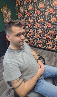 Cozy vibe, tasty snacks and drinks -- getting a haircut has never felt this relaxing! 