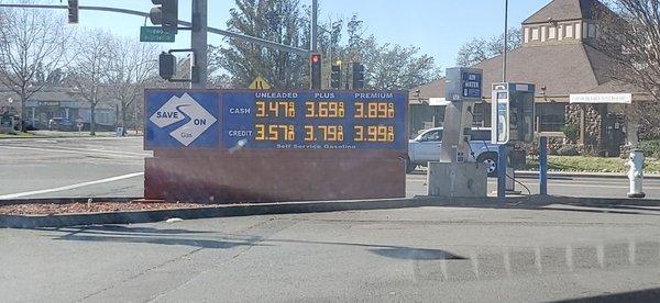 Gas prices March 1st 2021