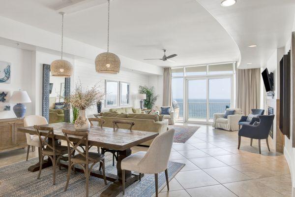 Living space at Turquoise Place C605