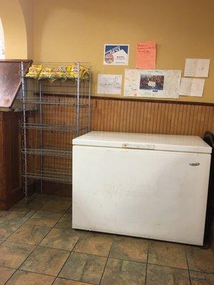 Royal Pizza of Medfield -- 483 Main Street / Route 109, Medfield Interior