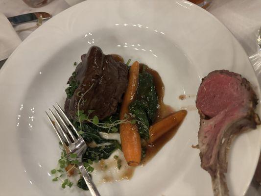 Filet with a lamb pop.