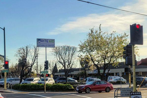 Estudillo Shopping Center