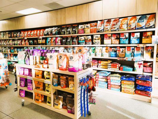 Premium natural pet food at Healthy Furs Plum Canyon - your local Santa Clarita pet store for nutrition & holistic brands in skyline ranch.