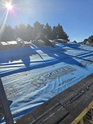 M&W Roofing And Gutters