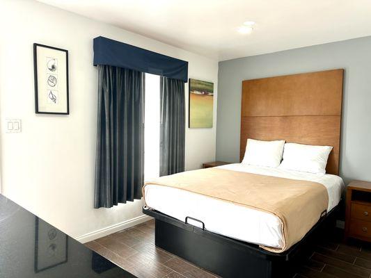 Oceanside Inn & Suites