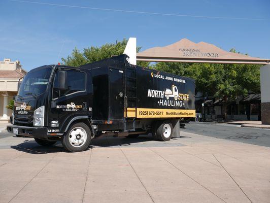 Best Junk Removal Company in Brentwood, CA