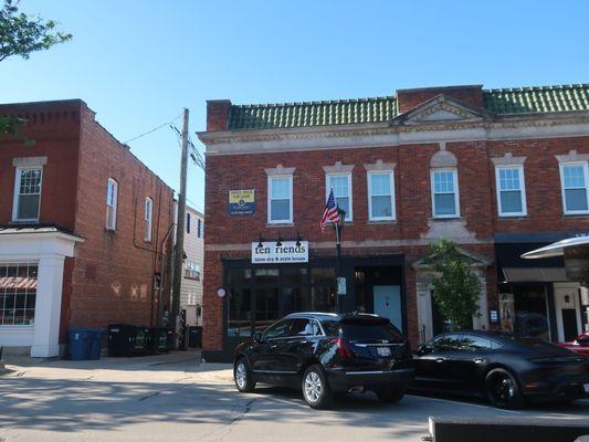 Ten Friends Blow Dry & Style House