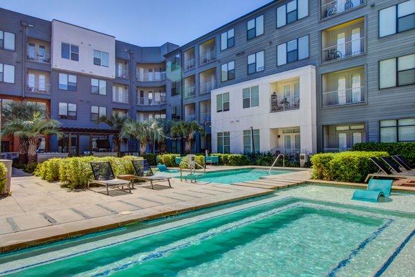 Elan East Apartments