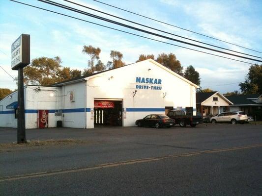 Naskars Drive-Thru