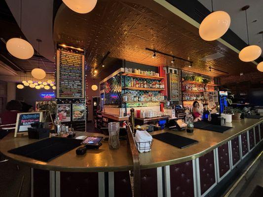 Show Bar