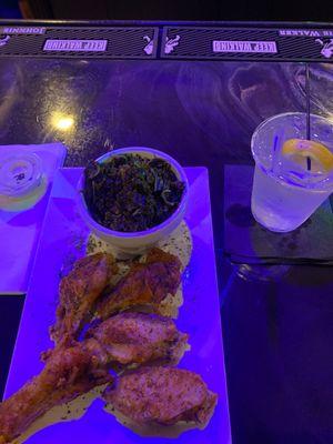 Awesome Tasty Happy Hour wings and I ordered margarita $5 each spot on point Love it Bon Appetite!