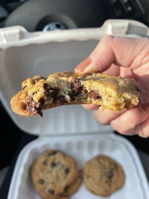 5 cookies togo baked fresh