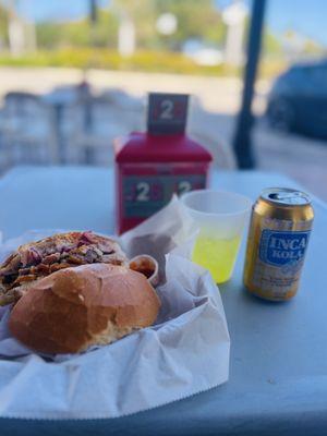 Pan Con Chicharrón