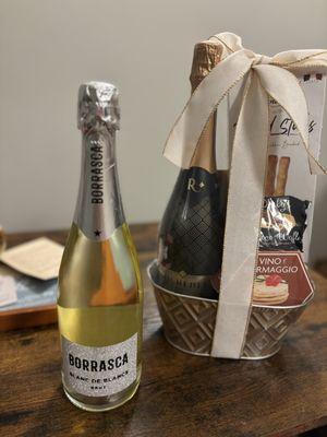 The prettiest bottle of champagne :)