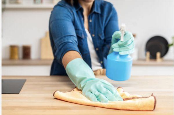 Jenn's Cleaning and Handyman Services