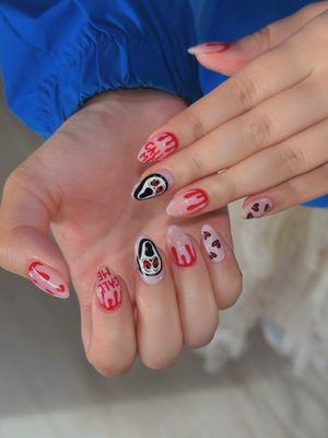 BUILDER GEL WITH NAIL ART
NAIL ARTIST: Tyson