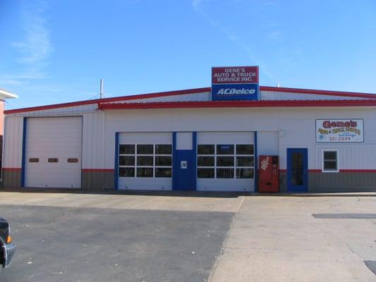 Gene's Auto and Truck Service Inc