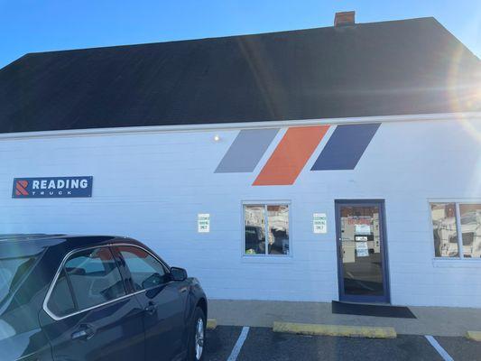 Clinton, MD location for Reading Truck