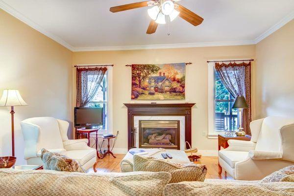 Our rooms include fireplace, private bath, king or queen bed, self-serve continental breakfast, and terry robes.