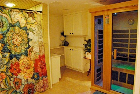 Our infrared sauna and shower facility ready to detox clients!